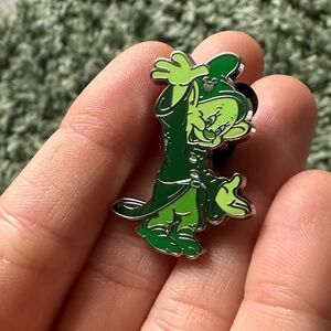 Authentic Disney 2025 Green Character Pin - Dopey - Wave B